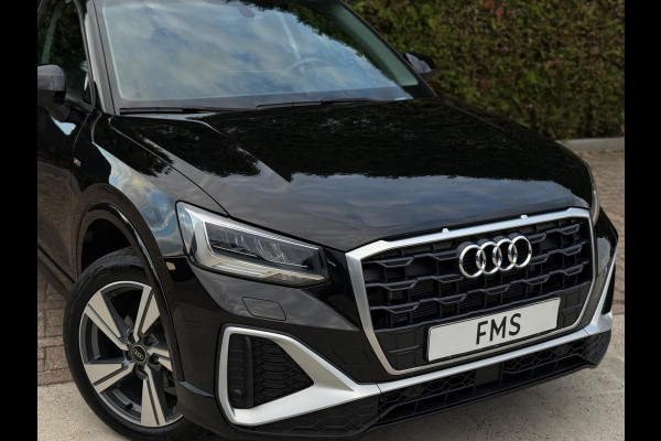 Audi Q2 35 TFSI S-Line CarPlay Camera