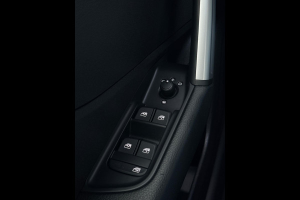 Audi Q2 35 TFSI S-Line CarPlay Camera