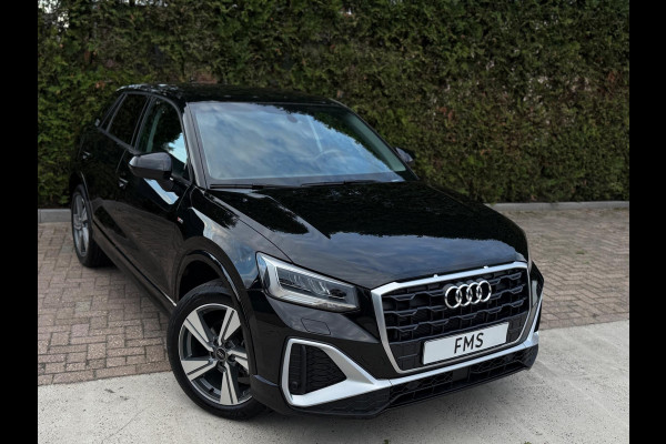 Audi Q2 35 TFSI S-Line CarPlay Camera