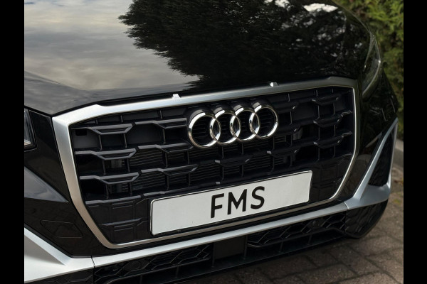 Audi Q2 35 TFSI S-Line CarPlay Camera