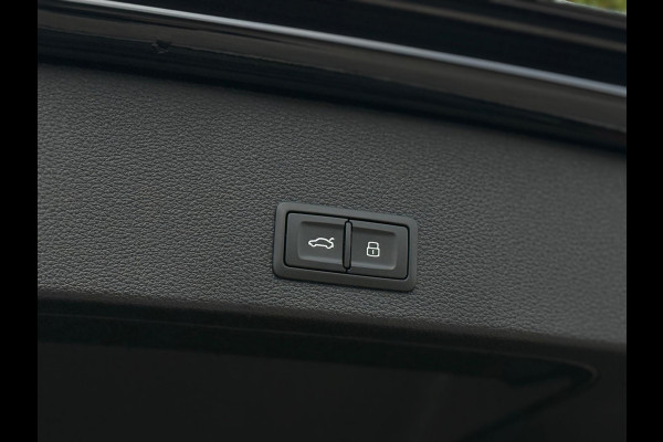 Audi Q2 35 TFSI S-Line CarPlay Camera