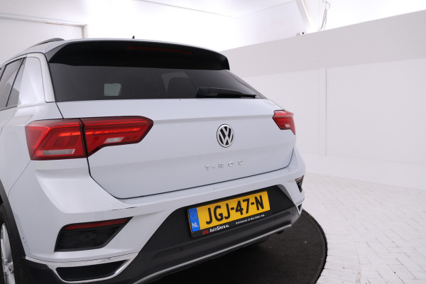 Volkswagen T-Roc 1.5 TSI Sport Automaat, Apple carplay, Panorama Volkswagen T-Roc 1.5 TSI Sport Automaat, Apple carplay, Panorama