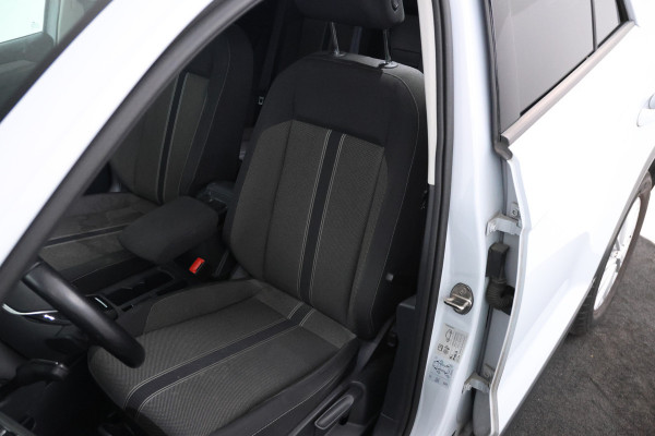 Volkswagen T-Roc 1.5 TSI Sport Automaat, Apple carplay, Panorama Volkswagen T-Roc 1.5 TSI Sport Automaat, Apple carplay, Panorama