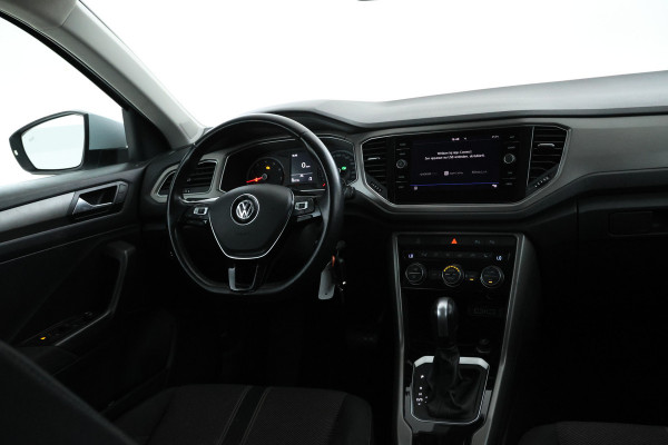 Volkswagen T-Roc 1.5 TSI Sport Automaat, Apple carplay, Panorama Volkswagen T-Roc 1.5 TSI Sport Automaat, Apple carplay, Panorama