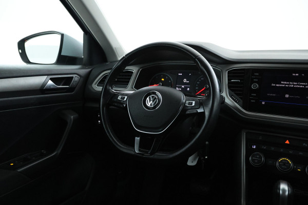 Volkswagen T-Roc 1.5 TSI Sport Automaat, Apple carplay, Panorama Volkswagen T-Roc 1.5 TSI Sport Automaat, Apple carplay, Panorama