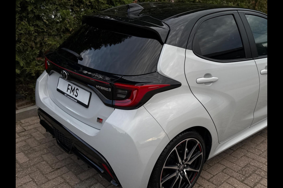 Toyota Yaris 1.5 Hybrid GR Sport CarPlay Camera