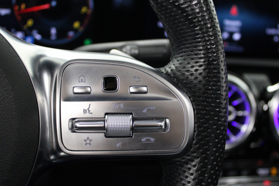 Mercedes-Benz CLA-Klasse 200 Premium Plus AMG Edition Pano|Sfeer|multibeam