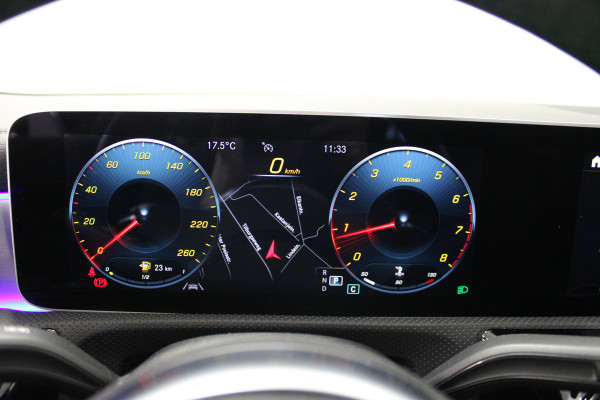 Mercedes-Benz CLA-Klasse 200 Premium Plus AMG Edition Pano|Sfeer|multibeam