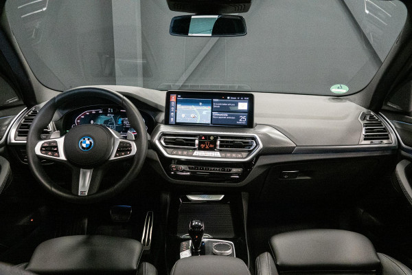 BMW X3 xDrive30e *M-Sport / Panorama / Harman Kardon / Keyless / HUD / Surround-View / Laserverlichting*