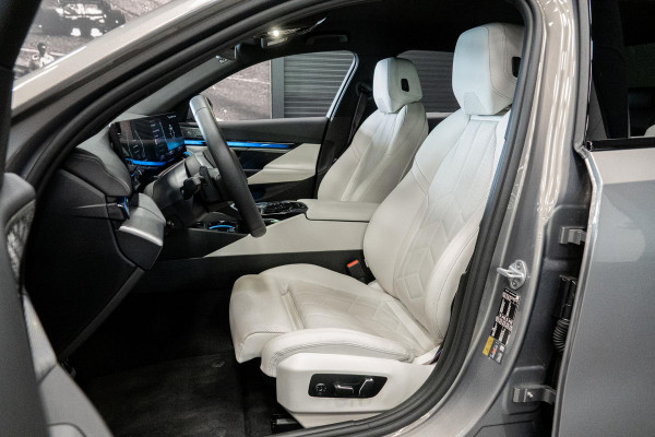 BMW 5 Serie 550e xDrive *M-Sport Pro / Bowers & Wilkins / HUD / Memory / Stoelventilatie*