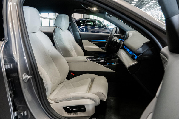 BMW 5 Serie 550e xDrive *M-Sport Pro / Bowers & Wilkins / HUD / Memory / Stoelventilatie*