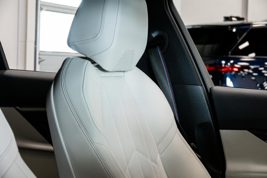 BMW 5 Serie 550e xDrive *M-Sport Pro / Bowers & Wilkins / HUD / Memory / Stoelventilatie*