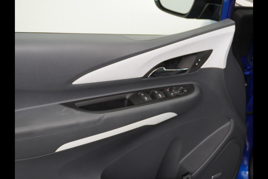 Opel Ampera-E Business Executive 65kWh Accu-Upgrade Leder Bose®-Hifi Apple Carplay Android Auto Navi* Ecc Cruise Control Stuur+Stoelverwarming Lane Assist Pdc Bluetooth DAB Xenon 100% Dealeronderhouden Origineel Nederlandse Auto