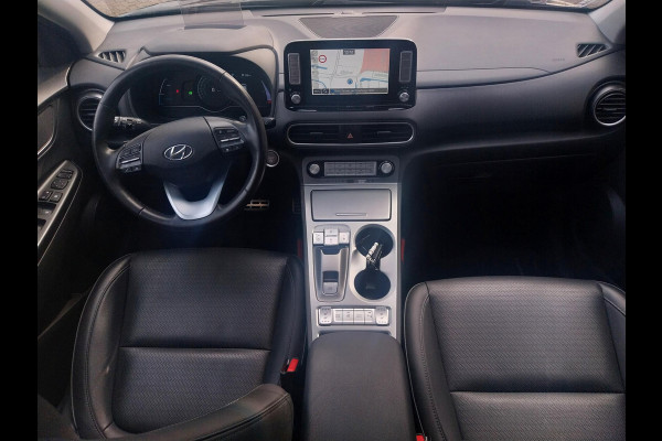 Hyundai Kona EV Premium 64 kWh | Navigatie | Schuif-/Kanteldak | 1e eigenaar | Camera |