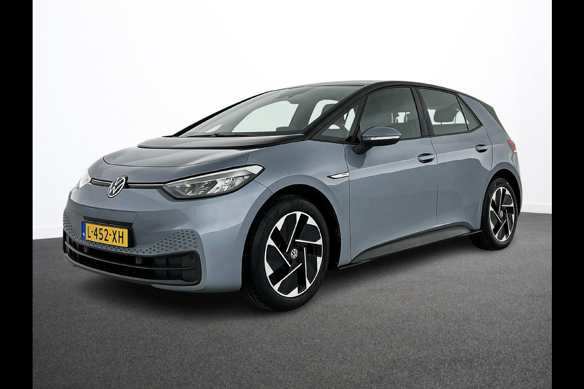 Volkswagen ID.3 Life 58 kWh Navigatie Apple Carplay/Android Auto Adaptive Cruise Control Parkeersensoren Stoel- en stuurverwarming Lichtmetalen velgen Climate Control