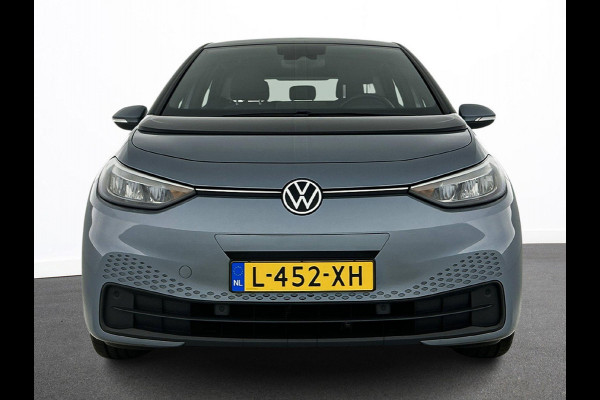 Volkswagen ID.3 Life 58 kWh Navigatie Apple Carplay/Android Auto Adaptive Cruise Control Parkeersensoren Stoel- en stuurverwarming Lichtmetalen velgen Climate Control