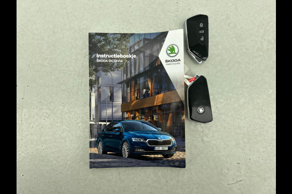 Škoda Octavia 1.0 TSI E-tec DSG Sport Business | Navigatie | Apple Carplay/Android Auto | Adaptive Cruise Control | Parkeersensoren | Blind Spot Assist | Climate Control | Lichtmetalen velgen | Getinte ramen