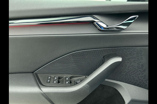 Škoda Octavia 1.0 TSI E-tec DSG Sport Business | Navigatie | Apple Carplay/Android Auto | Adaptive Cruise Control | Parkeersensoren | Blind Spot Assist | Climate Control | Lichtmetalen velgen | Getinte ramen