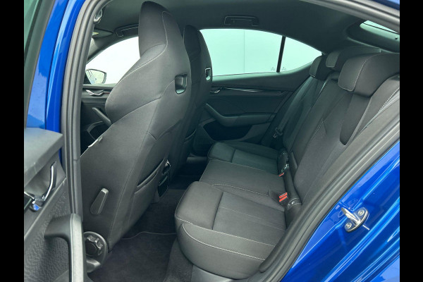 Škoda Octavia 1.0 TSI E-tec DSG Sport Business | Navigatie | Apple Carplay/Android Auto | Adaptive Cruise Control | Parkeersensoren | Blind Spot Assist | Climate Control | Lichtmetalen velgen | Getinte ramen