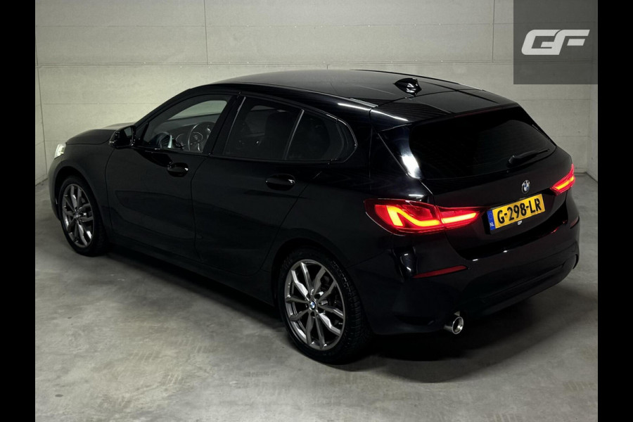BMW 1-serie 118i Sport Black Edition Navi Cruise CarPlay NAP