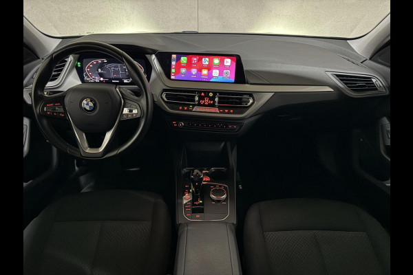 BMW 1-serie 118i Sport Black Edition Navi Cruise CarPlay NAP