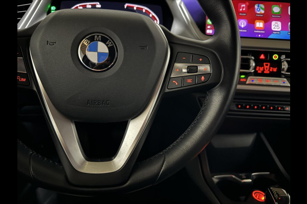 BMW 1-serie 118i Sport Black Edition Navi Cruise CarPlay NAP