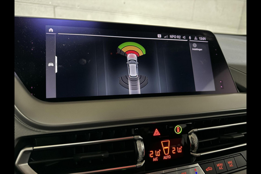 BMW 1-serie 118i Sport Black Edition Navi Cruise CarPlay NAP