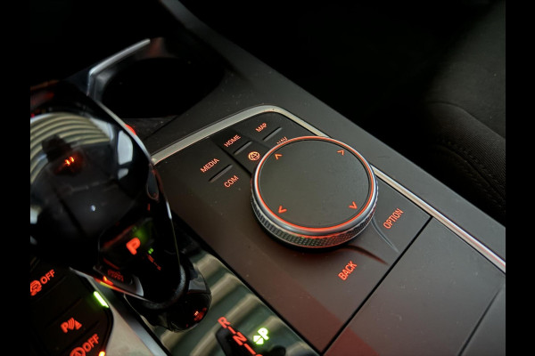 BMW 1-serie 118i Sport Black Edition Navi Cruise CarPlay NAP