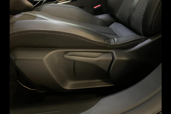 Peugeot 208 1.2 PureTech GT Pack AIRCO NAVI CRUISE BLUETOOTH LED VELGEN PRIVACYGLAS ZEER NETTE AUTO