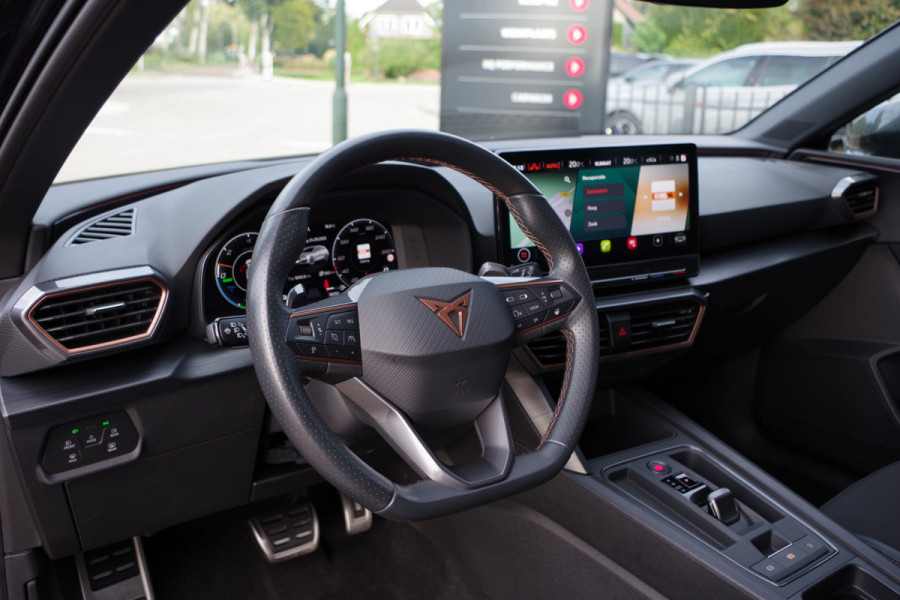 CUPRA Leon Sportstourer 1.4 e-Hybrid Business 204 PK PHEV, Winterpakket, Camera, Keyless