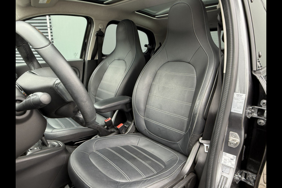 Smart EQ FORFOUR BWJ 2020 | EQ Comfort PLUS 18 kWh | LEER | PANO | NAVI | CRUISE | CAMERA | CARPLAY |