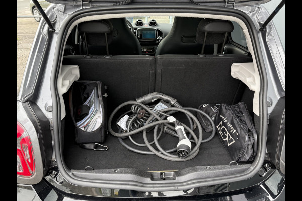 Smart EQ FORFOUR BWJ 2020 | EQ Comfort PLUS 18 kWh | LEER | PANO | NAVI | CRUISE | CAMERA | CARPLAY |