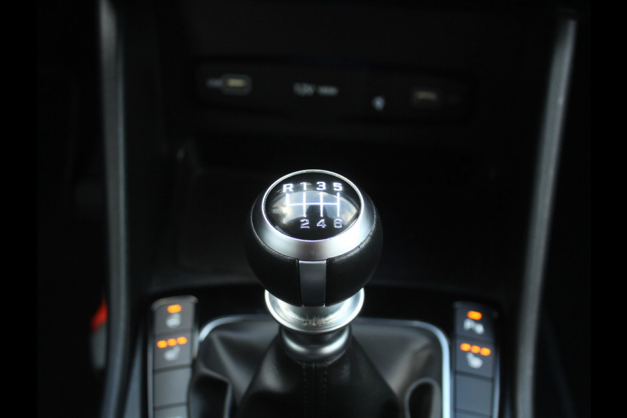 Hyundai Tucson 1.6 T-GDI MHEV Comfort Smart CAMERA | CARPLAY | DAB | TRHAAK | CRUISE | CLIMATE | LMV | LED | STOELVERW