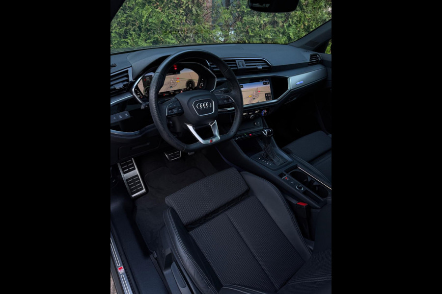 Audi Q3 Sportback 45 TFSI e 3x S-Line Panorama Camera