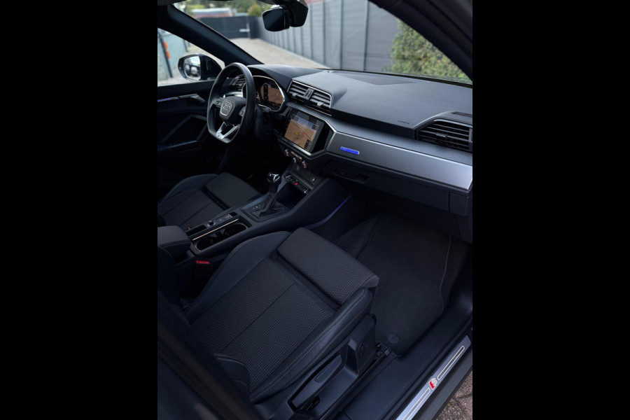 Audi Q3 Sportback 45 TFSI e 3x S-Line Panorama Camera