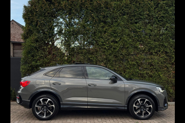 Audi Q3 Sportback 45 TFSI e 3x S-Line Panorama Camera