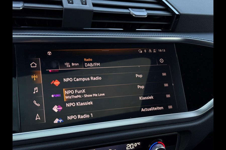 Audi Q3 Sportback 45 TFSI e 3x S-Line Panorama Camera
