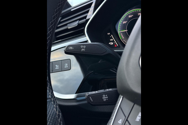 Audi Q3 Sportback 45 TFSI e 3x S-Line Panorama Camera