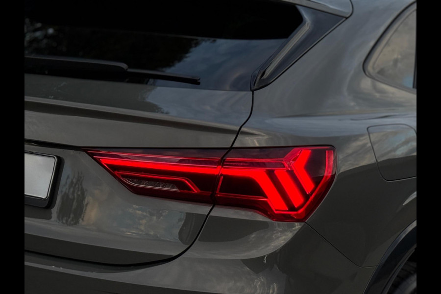 Audi Q3 Sportback 45 TFSI e 3x S-Line Panorama Camera