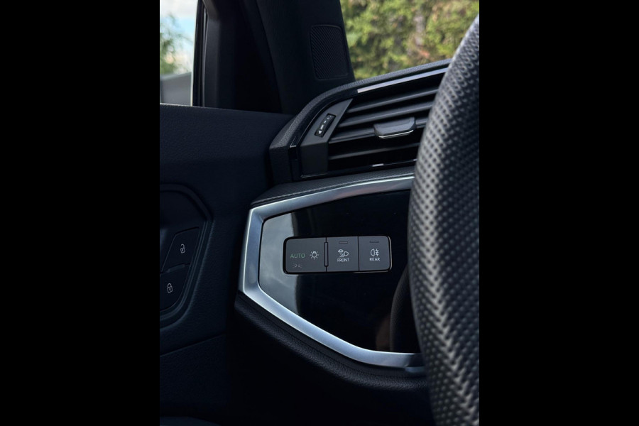 Audi Q3 Sportback 45 TFSI e 3x S-Line Panorama Camera