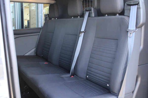Ford Transit Custom 300 2.0 TDCI L2H1 Limited DC | Zeer Netjes! | Goed Onderhouden | Trekhaak | Dubbele Cabine | Cruise Control | Navigatie |