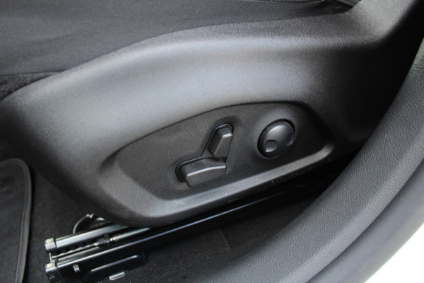 Jeep Renegade 4xe 190 Plug-in Hybrid Electric Limited | BLIS | Leder | Adaptieve Cruis | Navigatie | Camera