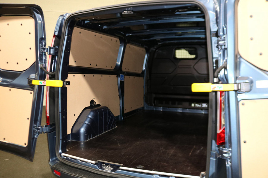 Ford Transit Custom 2.0 TDci 170pk L2 H1 Limited Airco Camera 2.8t Trekhaak
