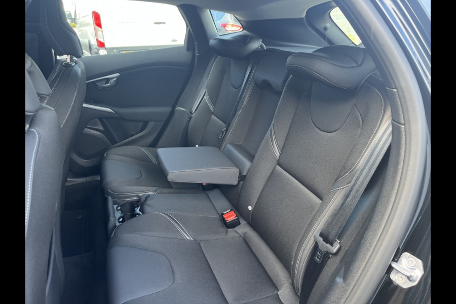 Volvo V40 1.5 T3 automaat, cruise, climate, pdc achter