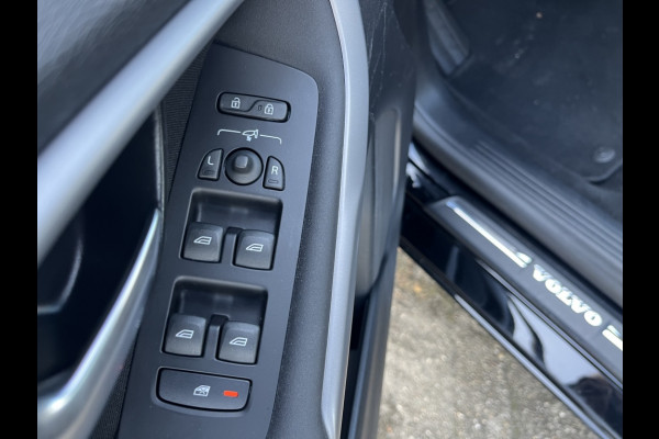 Volvo V40 1.5 T3 automaat, cruise, climate, pdc achter