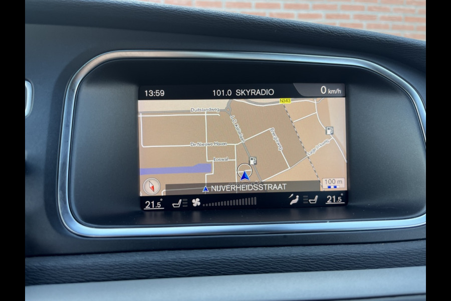 Volvo V40 1.5 T3 automaat, cruise, climate, pdc achter