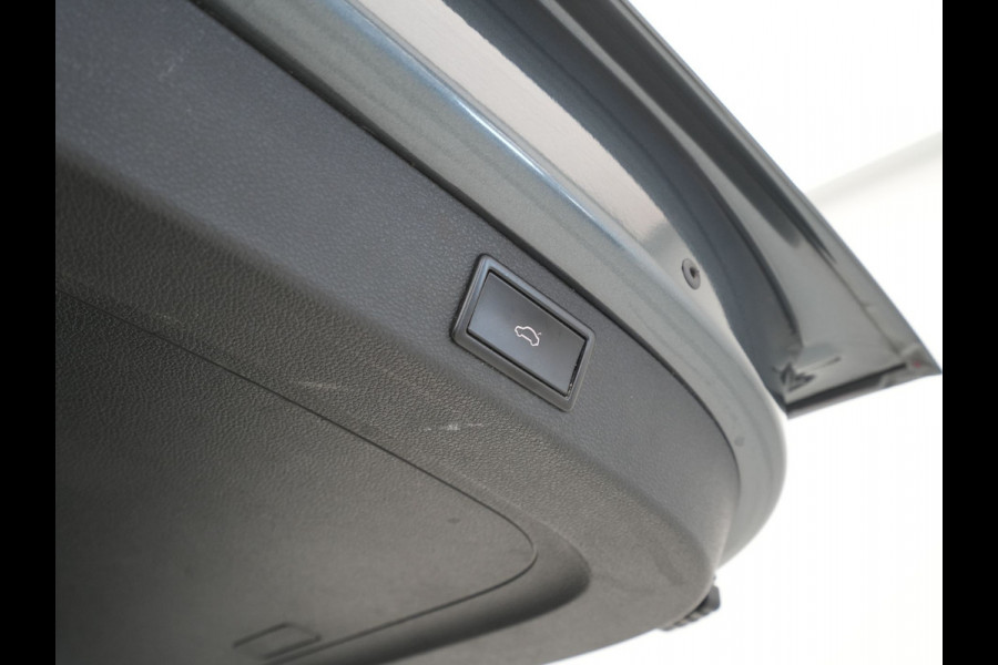 Škoda Kodiaq 1.5 TSI 150pk DSG Business Edition Canton Sound Navigatie Sideassist Stoelverwarming Carplay Acc Pdc 244