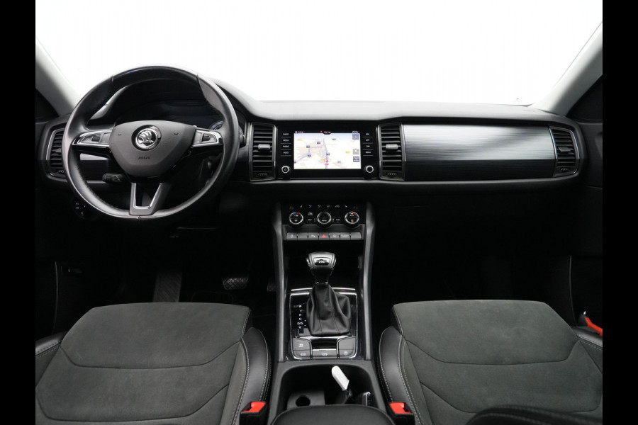 Škoda Kodiaq 1.5 TSI 150pk DSG Business Edition Canton Sound Navigatie Sideassist Stoelverwarming Carplay Acc Pdc 244
