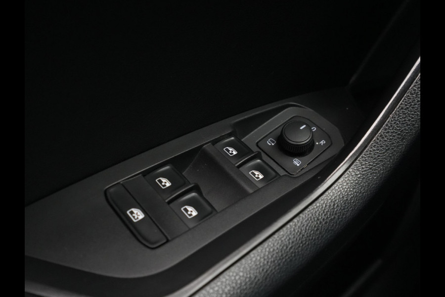 Škoda Kodiaq 1.5 TSI 150pk DSG Business Edition Canton Sound Navigatie Sideassist Stoelverwarming Carplay Acc Pdc 244