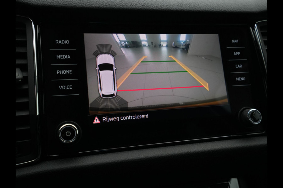 Škoda Kodiaq 1.5 TSI 150pk DSG Business Edition Canton Sound Navigatie Sideassist Stoelverwarming Carplay Acc Pdc 244
